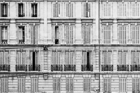 36 Fenster (sw) <br>offene edition 36 Fenster (sw) - PHOTOGALERIE WIESBADEN - im süden - fenster und türen