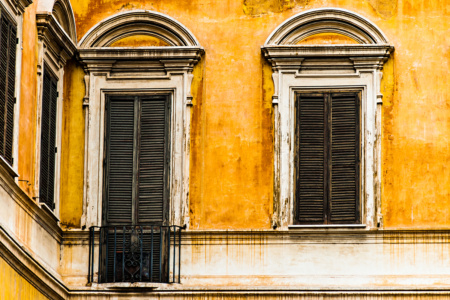 Fenster im Eck<br>offene edition Fenster im Eck - PHOTOGALERIE WIESBADEN - im süden - fenster und türen