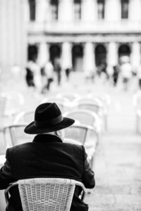 mann mit hut mann mit hut