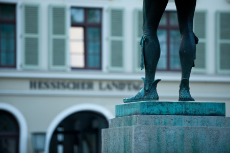 mit beiden beinen mit beiden beinen